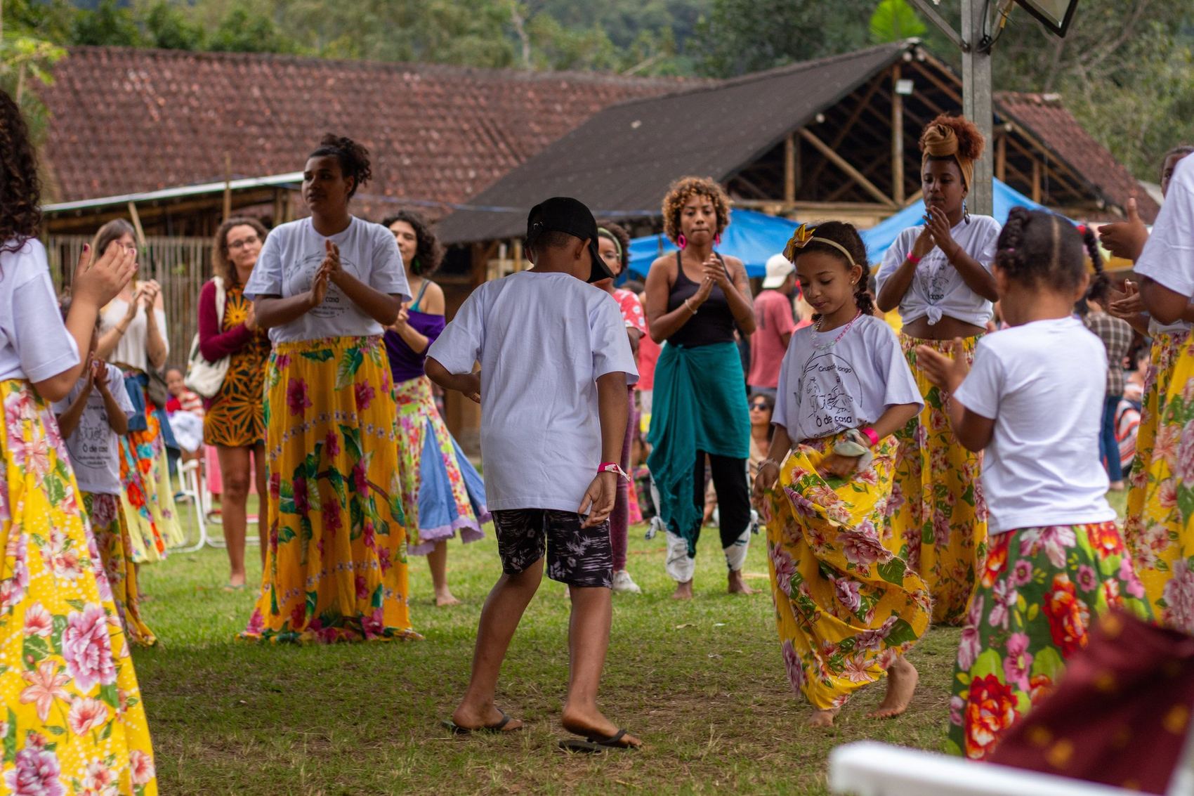 Roda de dança da comunidade